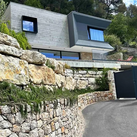 Modern With Sea View And Pool Villa *