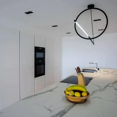 Villa Modern With Sea View And Pool